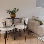 شقة Tanuki فروتسواف